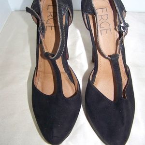 BLACK PLATFORM STAPPY HEELS BY ERGE